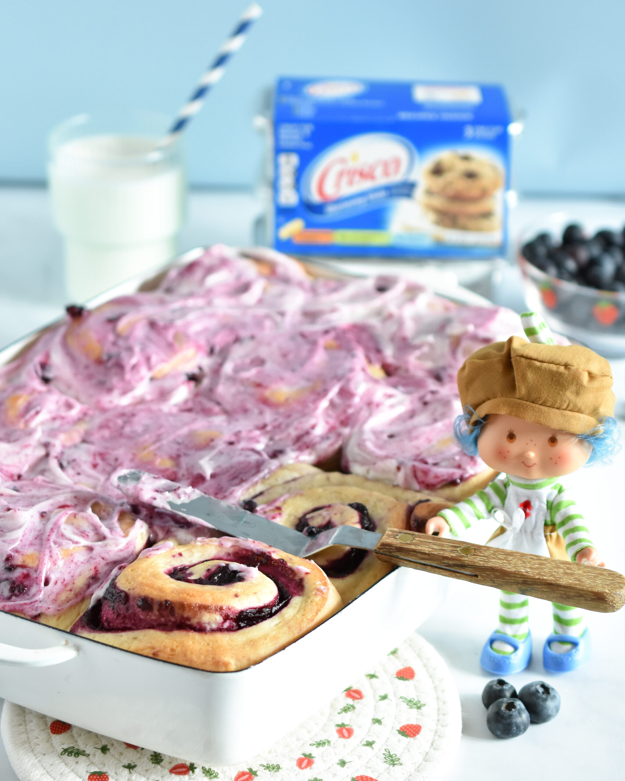 Strawberry Shortcake™ Blueberry Cinnamon Rolls