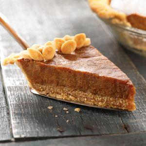 Deep Dish Almond Pumpkin Pie