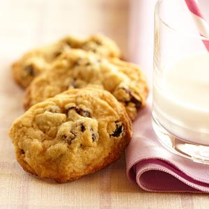 Raisin Walnut Cookies