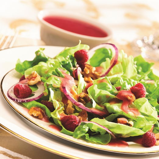 field-greens-raspberry-and-toasted-walnut-salad