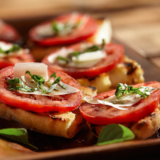 grilled-garlic-bread-with-fresh-tomatoes